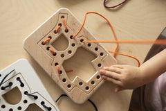 Montesorri Threating Wood - GOOD WOOD - Sensory Toys