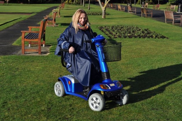Splash Deluxe Universal Sleeved Poncho (Lined) - Wheelchair Clothing