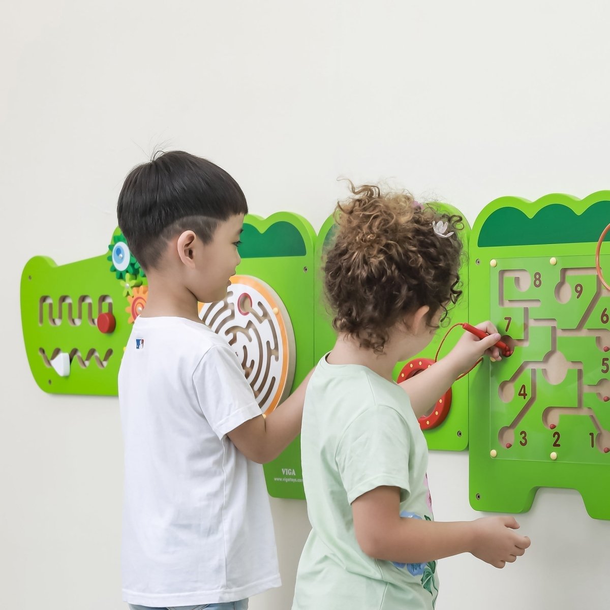 Viga Crocodile Activity Wall Panels. - Sensory Toys